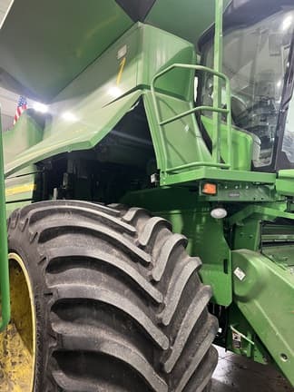 Image of John Deere S790 equipment image 3