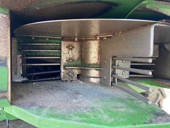 Image of John Deere S790 equipment image 2