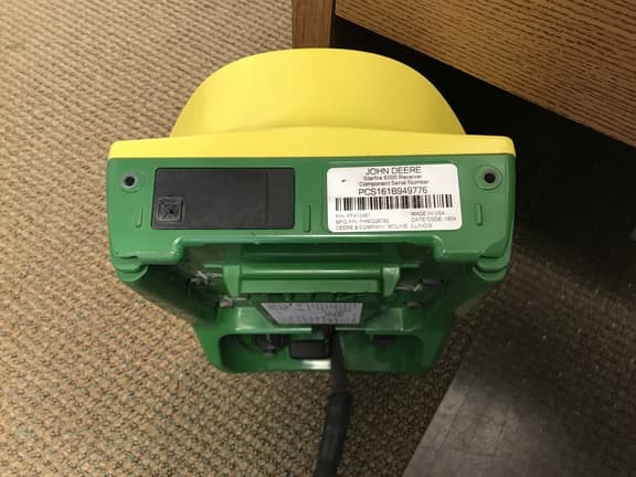 Image of John Deere StarFire 6000 equipment image 3