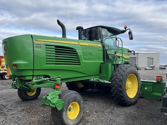Image of John Deere W235 equipment image 3
