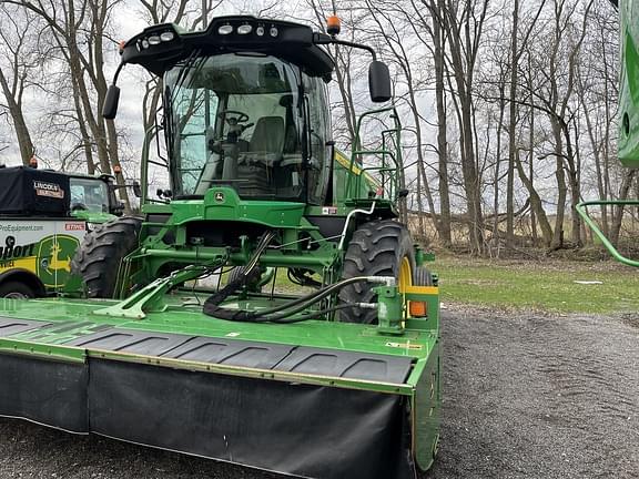 Image of John Deere W235 equipment image 1