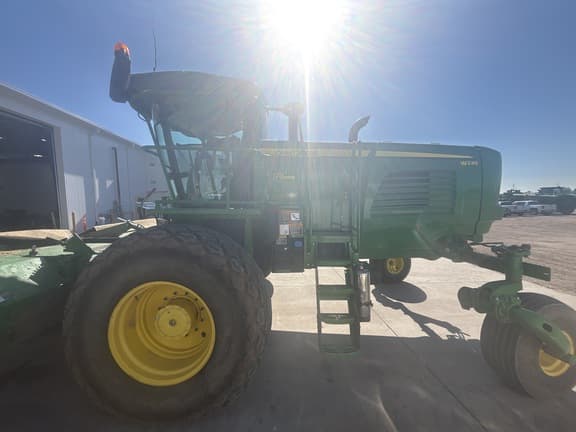 Image of John Deere W235 equipment image 4