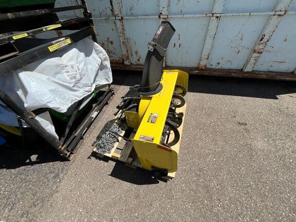 Image of John Deere X350 equipment image 4