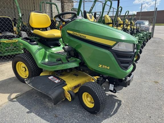 Image of John Deere X354 equipment image 3