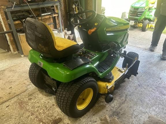 Image of John Deere X380 equipment image 2
