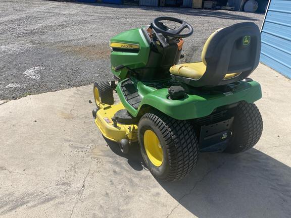 Image of John Deere X380 equipment image 3