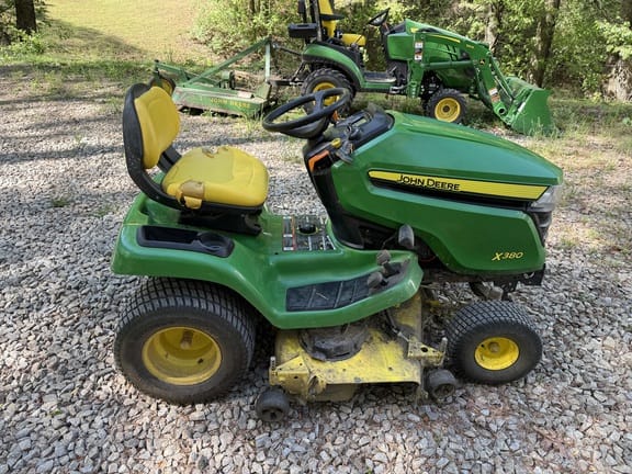 2018 John Deere X380 Equipment Image0