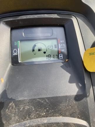 Image of John Deere X384 equipment image 4