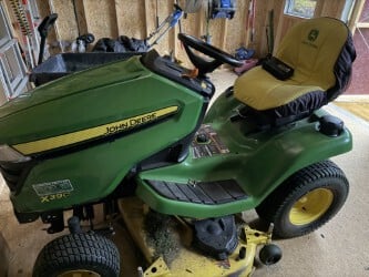 2018 John Deere X390 Equipment Image0