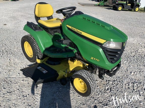 2018 John Deere X570 Equipment Image0