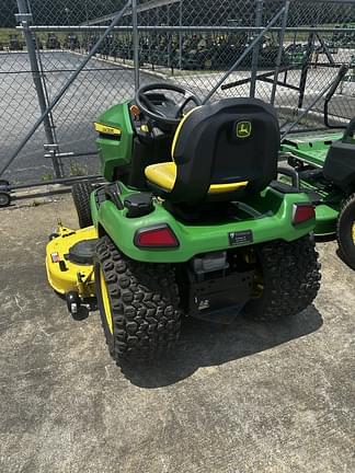 Image of John Deere X580 equipment image 4
