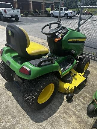 Image of John Deere X580 equipment image 1
