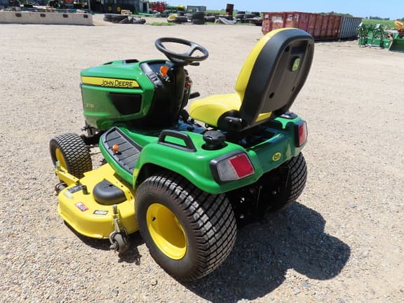Image of John Deere X730 equipment image 4