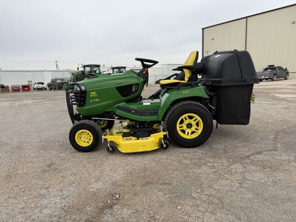 Image of John Deere X734 equipment image 1