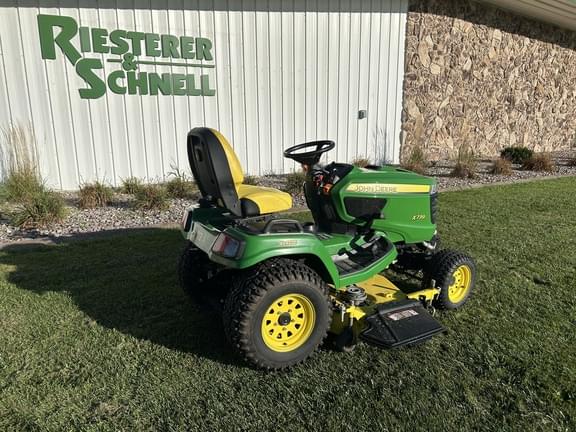 Image of John Deere X739 equipment image 4