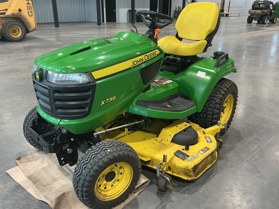 Image of John Deere X739 Primary image