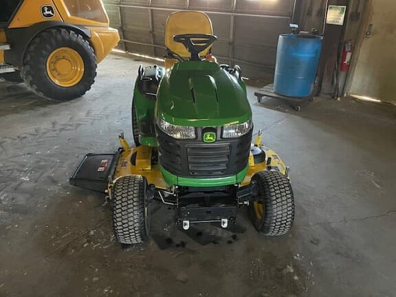 Image of John Deere X750 equipment image 3