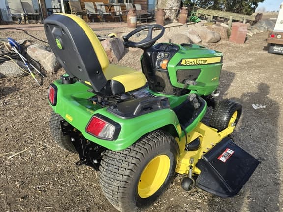 Image of John Deere X750 equipment image 4