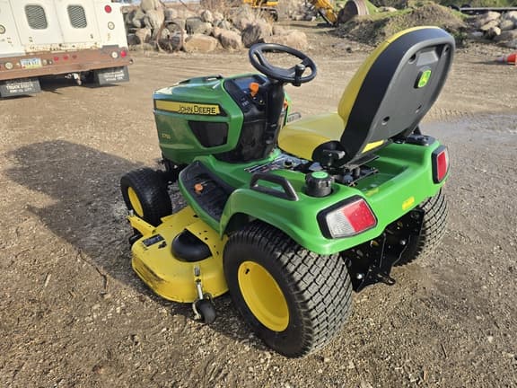 Image of John Deere X750 equipment image 2