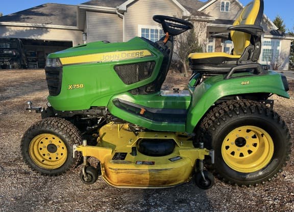 Image of John Deere X758 Primary image