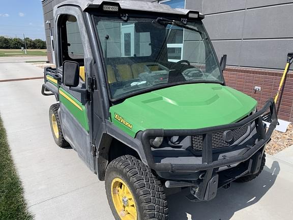 Image of John Deere XUV 835M Primary image