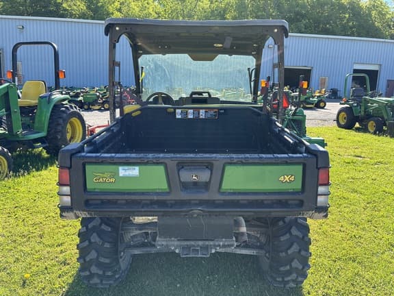 Image of John Deere XUV 835M equipment image 3