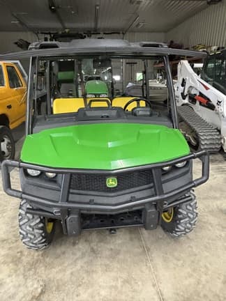 Image of John Deere XUV 835M equipment image 1