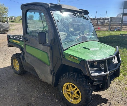 2018 John Deere XUV 835M Equipment Image0