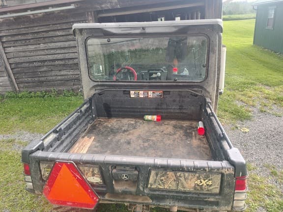 Image of John Deere XUV 835M equipment image 4