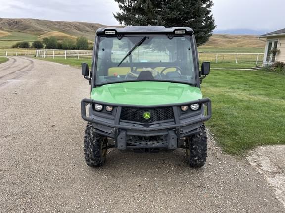 Image of John Deere XUV 835M equipment image 1
