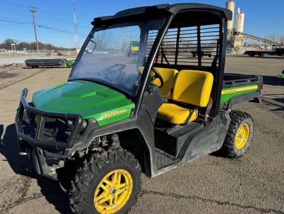 2018 John Deere XUV 835M Equipment Image0