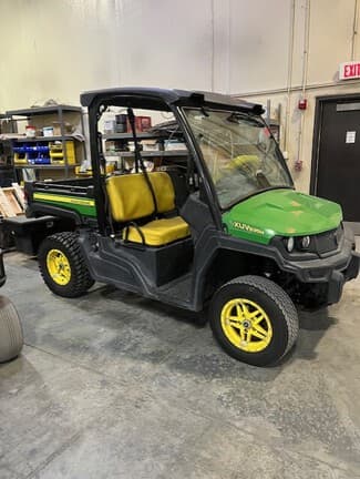 Image of John Deere XUV 835M Primary image