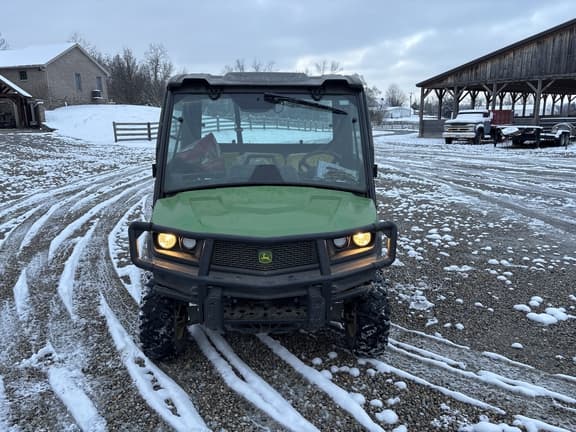Image of John Deere XUV 835M equipment image 3