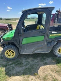 Image of John Deere XUV 835M Primary image