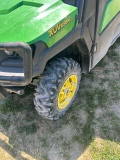 Image of John Deere XUV 835M equipment image 4