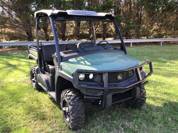 Image of John Deere XUV 835M equipment image 1
