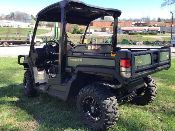 Image of John Deere XUV 835M equipment image 3