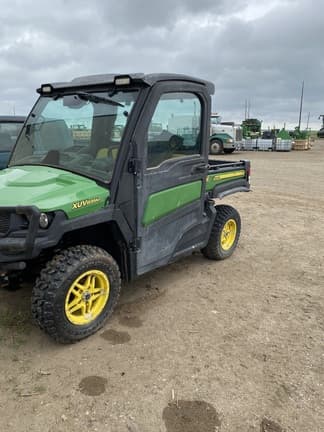 Image of John Deere XUV 835M Primary image