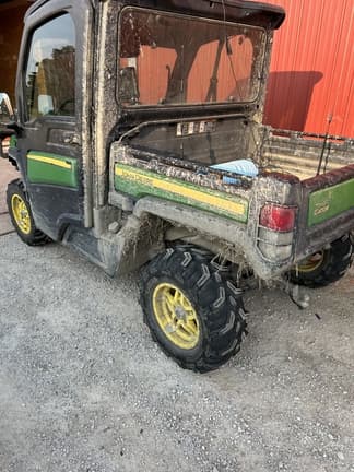 Image of John Deere XUV 835M equipment image 1