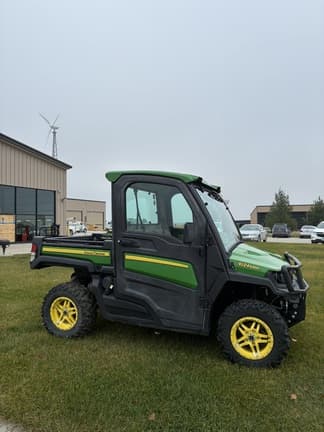Image of John Deere XUV 835R equipment image 2
