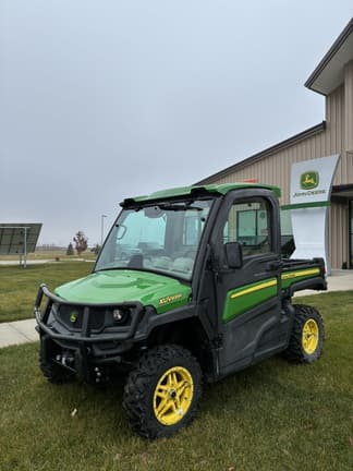 Image of John Deere XUV 835R equipment image 1