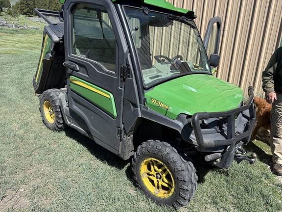 Main image John Deere XUV 835R