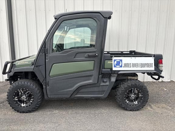 Image of John Deere XUV 835R equipment image 1