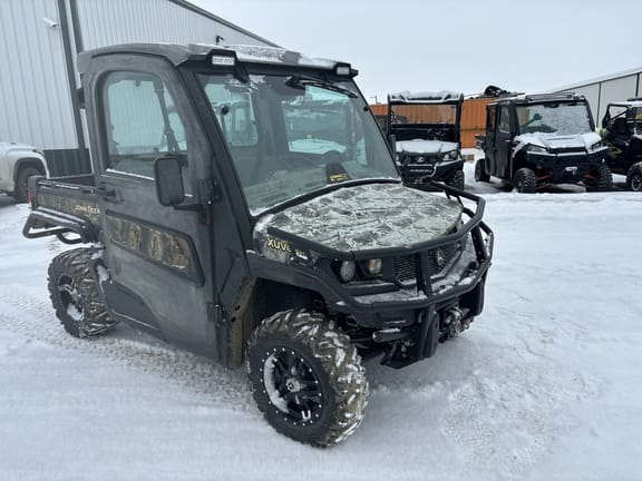 2018 John Deere XUV 835R Equipment Image0