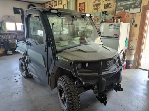 2018 John Deere XUV 835R Equipment Image0