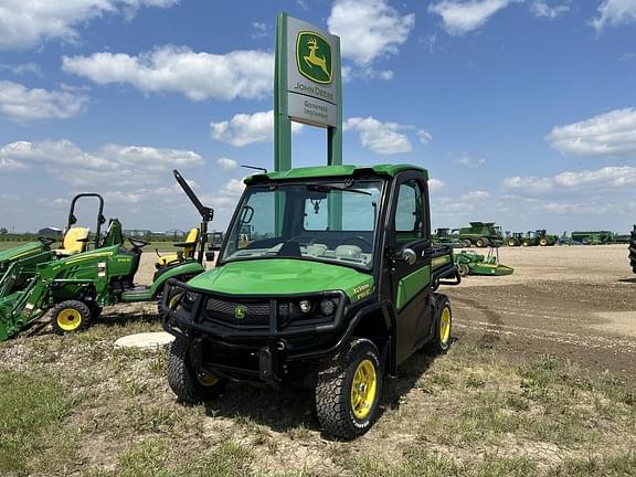 Image of John Deere XUV 835R equipment image 2