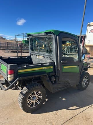 Image of John Deere XUV 835R equipment image 4