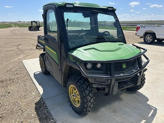 Image of John Deere XUV 835R Primary image