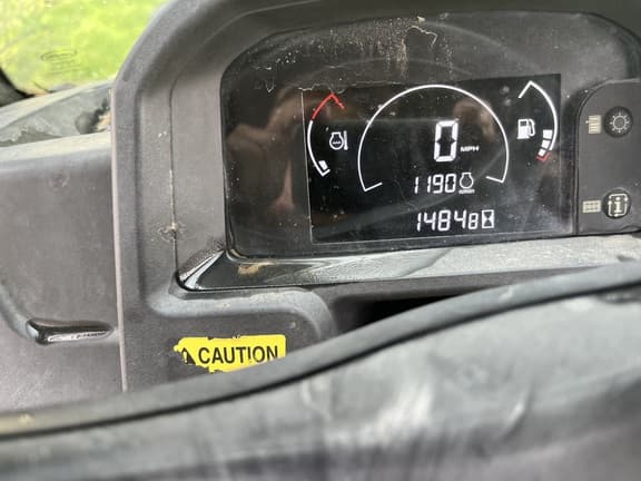 Image of John Deere XUV 865M equipment image 3