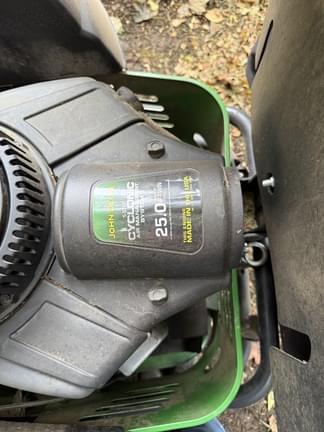 Image of John Deere Z535M equipment image 1